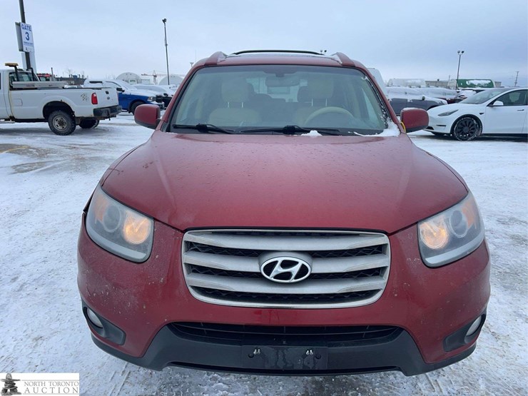 2012-hyundai-santa-fe-image-8