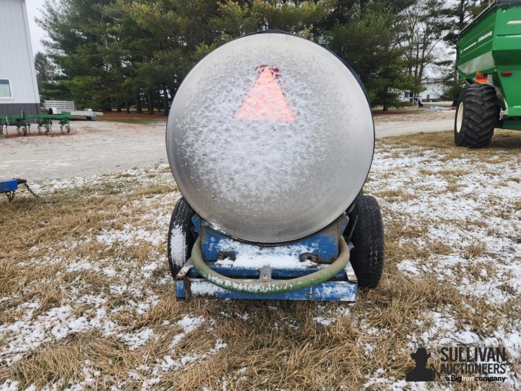 1,000-gal-t/a-stainless-steel-nurse-tank-trailer-image-7