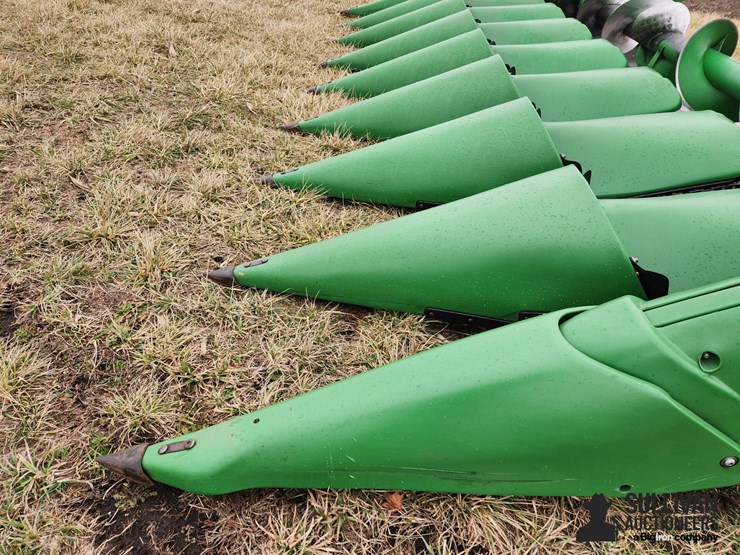 2012-john-deere-608c-stalkmaster-image-18