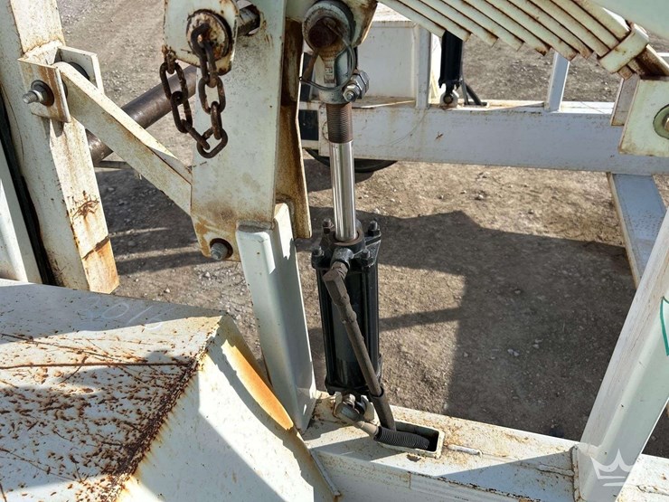 2016-american-eagle-reel-trailer-image-10