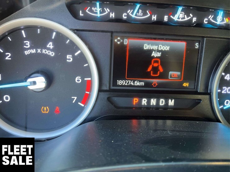 2021-ford-f350-image-21