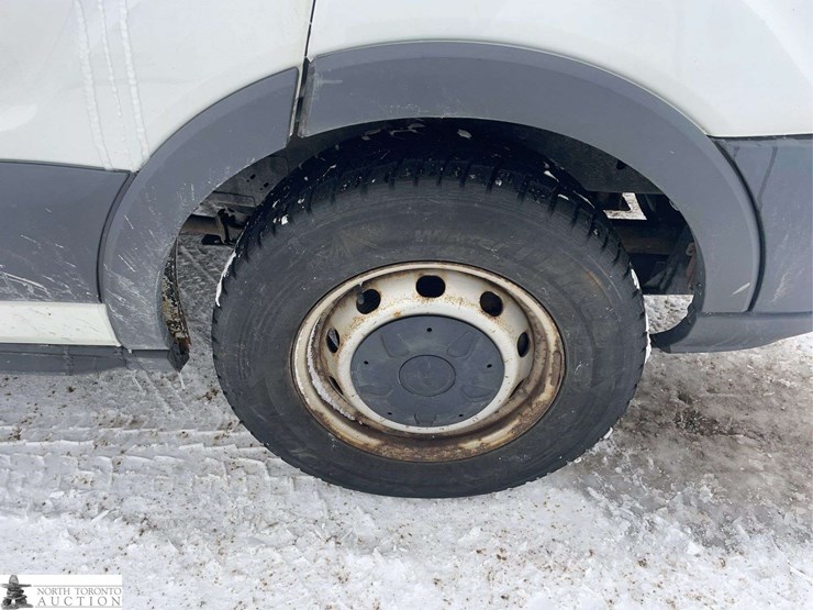 2016-ford-transit-image-23