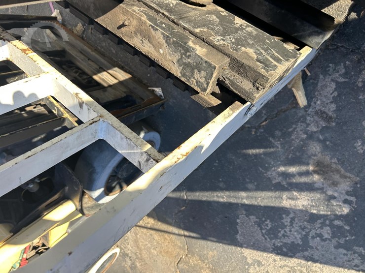 1999-yale-gc100mgn-image-15