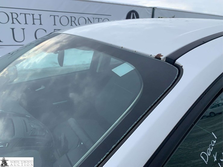 2015-ford-escape-se-image-32