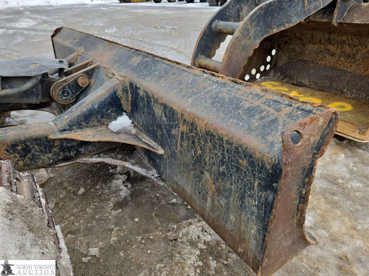 2017-caterpillar-307e2-image-14