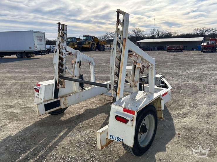 2016-american-eagle-reel-trailer-image-3