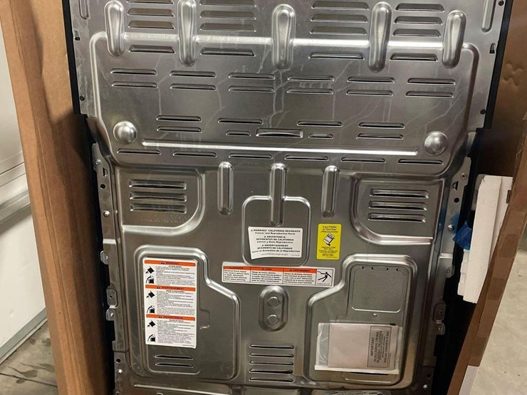 frigidaire-30"-glass-top,-5-burners-5.3-cu.-ft.-electric-range,-unused,-see-description-image-6