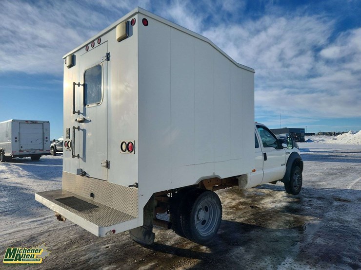 2007-ford-f450-image-4