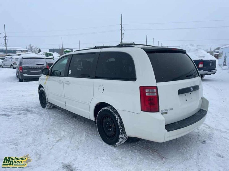 2009-dodge-grand-caravan-se-image-11