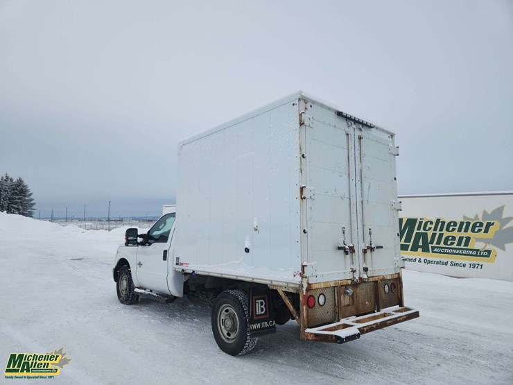 2014-ford-f350-image-3