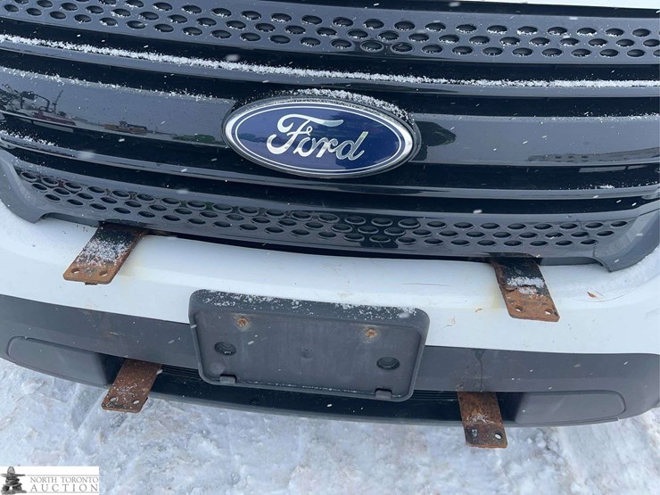 2015-ford-explorer-police-interceptor-image-32