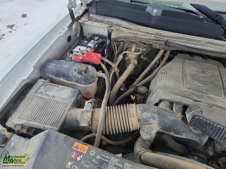 2012-chevrolet-silverado-2500hd-image-30