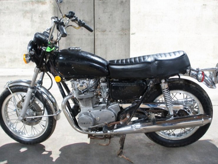 1974-yamaha-xs650-xsb-motorcycle-image-4