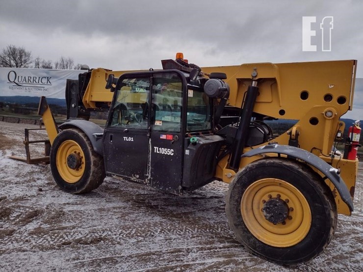 2015-caterpillar-tl1055c-image-31