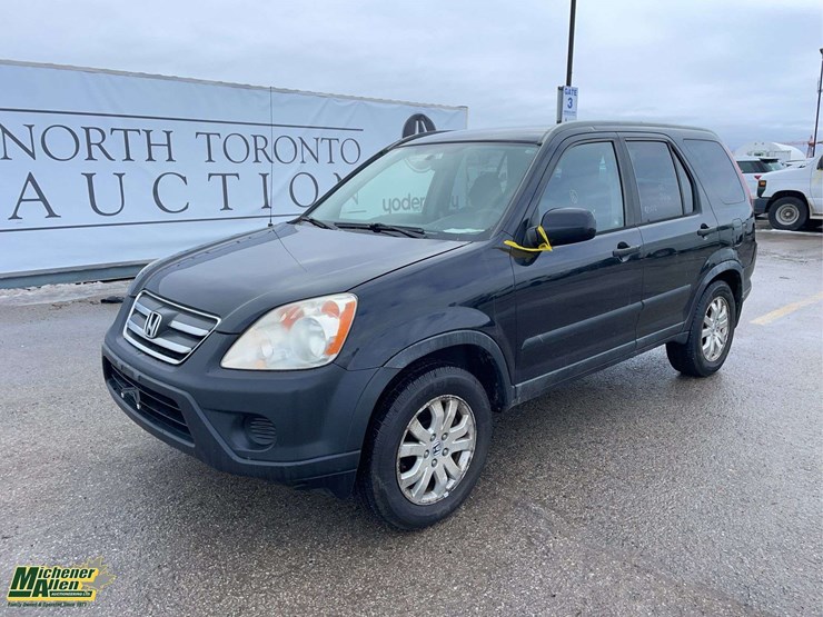 2005-honda-crv-image-1