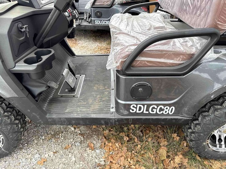 2025-unused-sdlgc80-electric-golf-cart-image-9