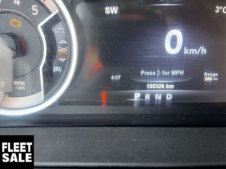 2015-dodge-1500-image-22