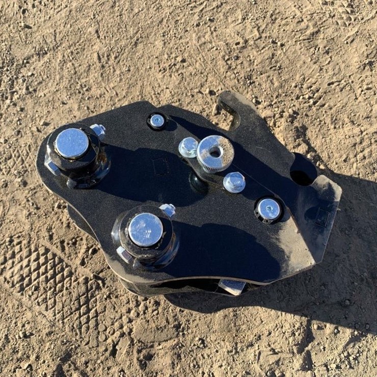 Unused Quick Coupler Attachment,