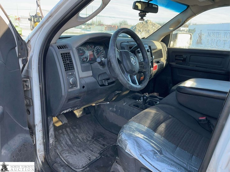 2012-dodge-2500-image-14