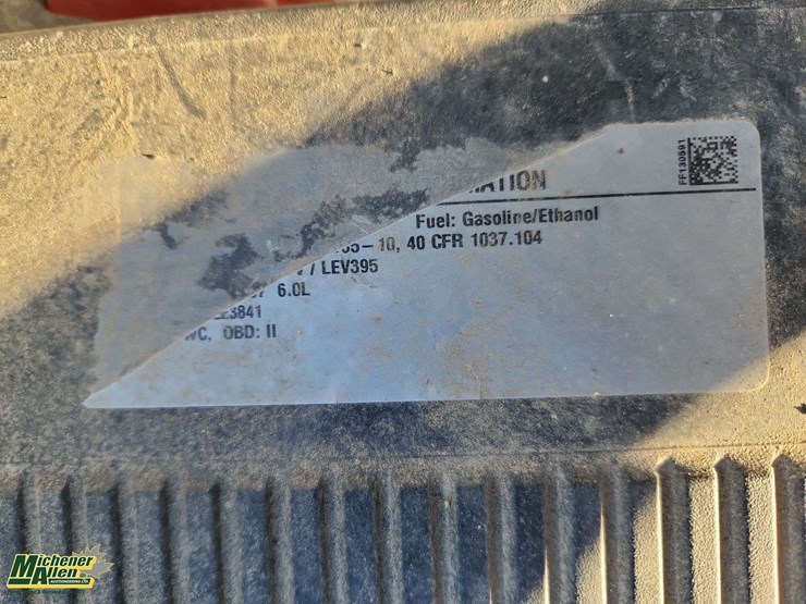 2015-chevrolet-silverado-2500hd-image-40