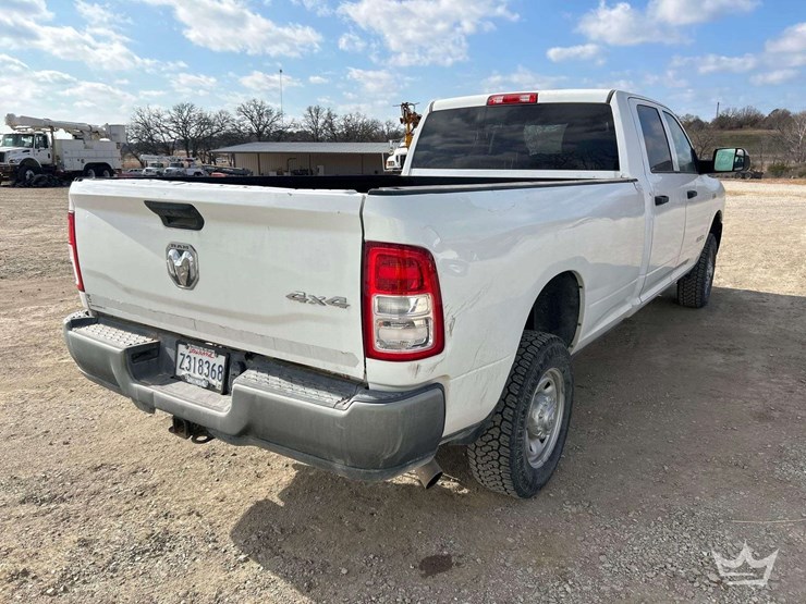 2019-dodge-2500-image-3