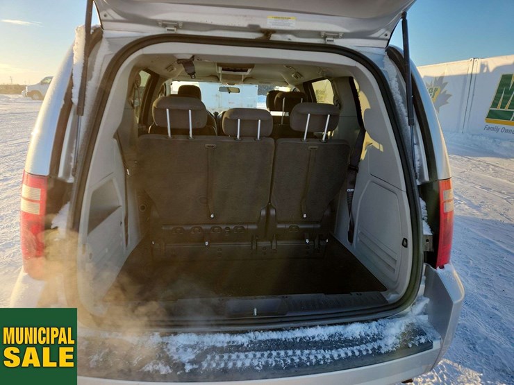 2009-dodge-grand-caravan-se-image-16