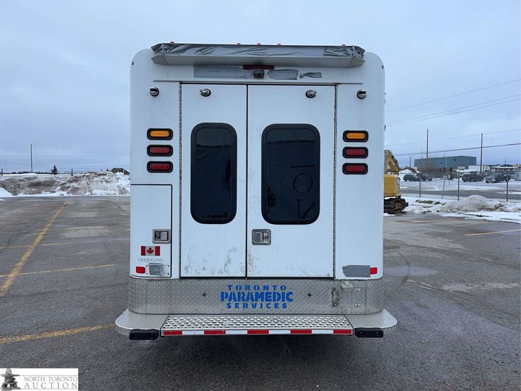 2016-chevrolet-express-g3500-image-5