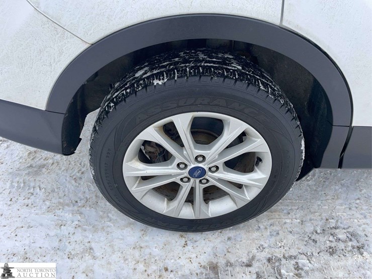 2017-ford-escape-image-22