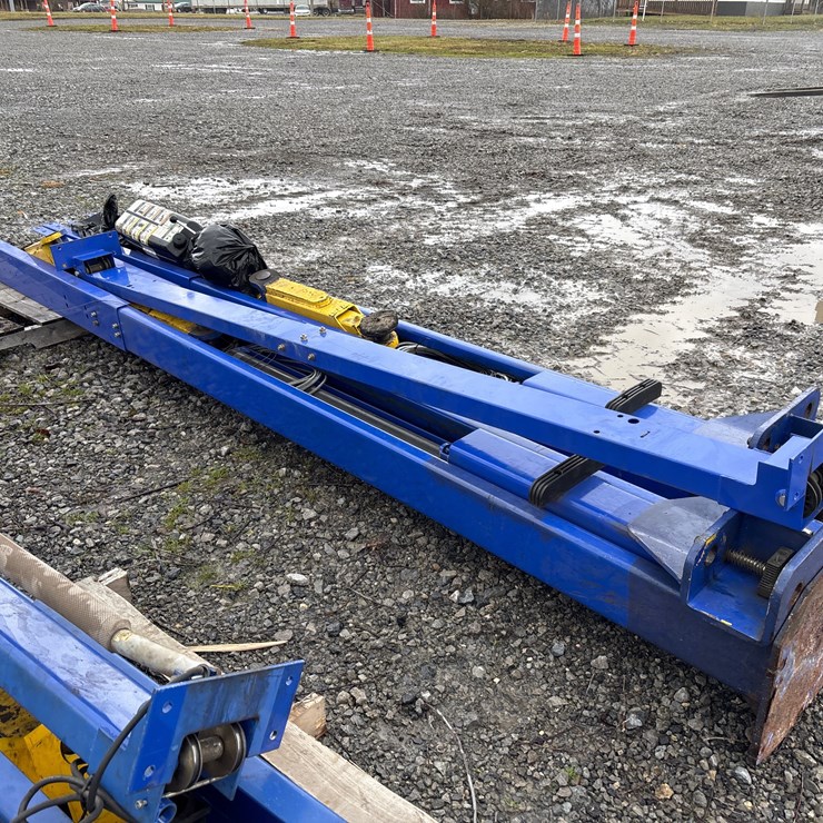#3005 • Quality 10k lbs two post lift