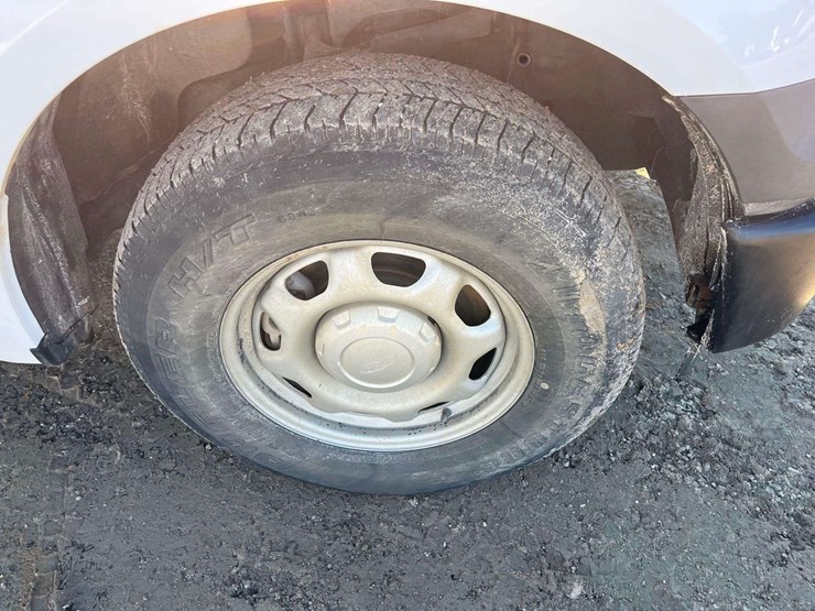 2017-ford-f150-image-25