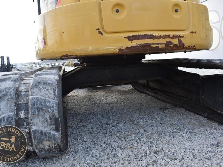 2019-caterpillar-305.5e2-cr-image-40