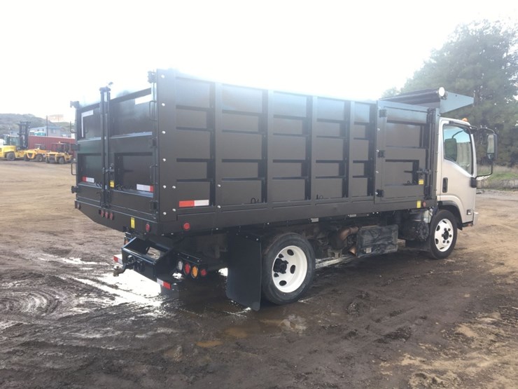 2019-isuzu-nrr-image-3