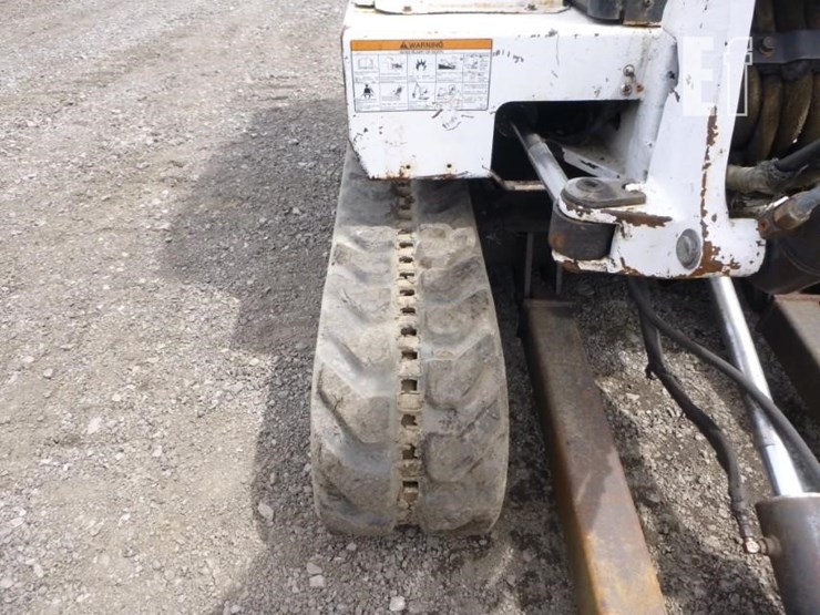 2001-bobcat-331e-image-40