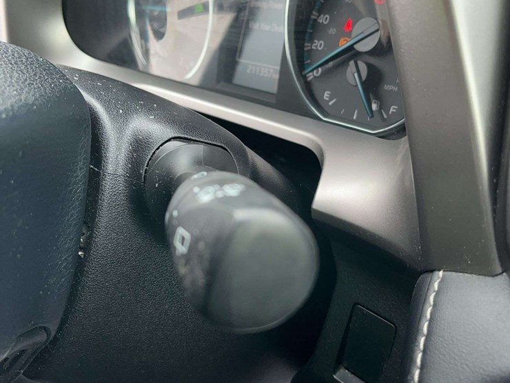 2017-toyota-rav4-image-20