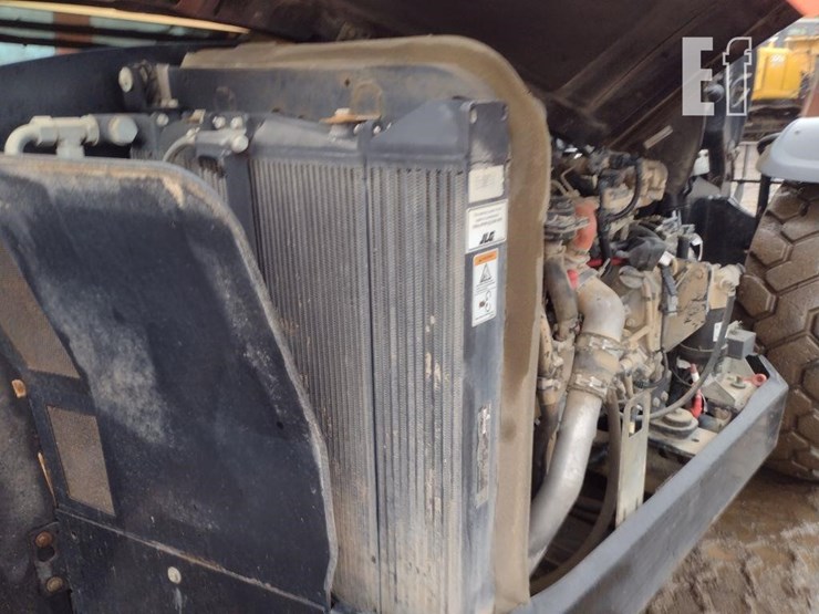 2016-jlg-1255-image-29