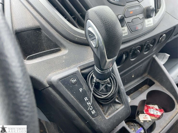 2016-ford-transit-image-16