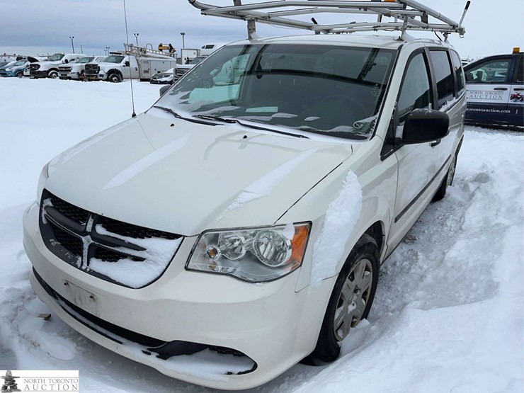 2012-dodge-ram-van-image-1