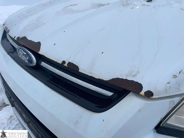 2015-ford-escape-image-28