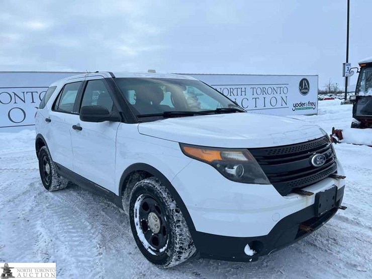 2015-ford-explorer-image-3