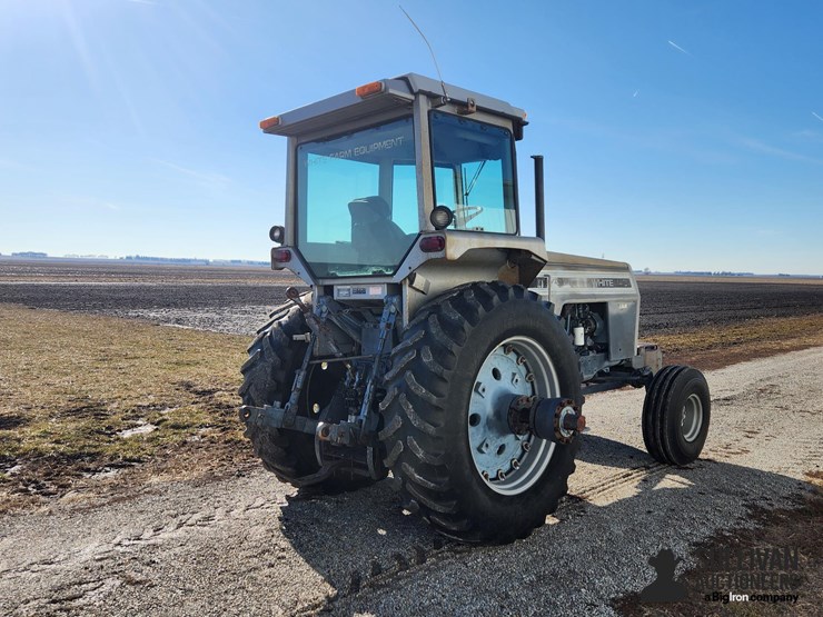 1989-white-140-image-5