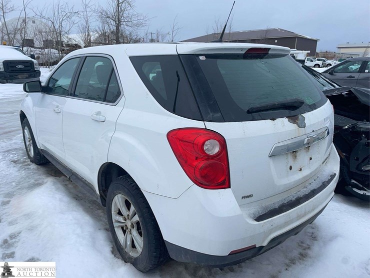 2010-chevrolet-equinox-ls-image-3