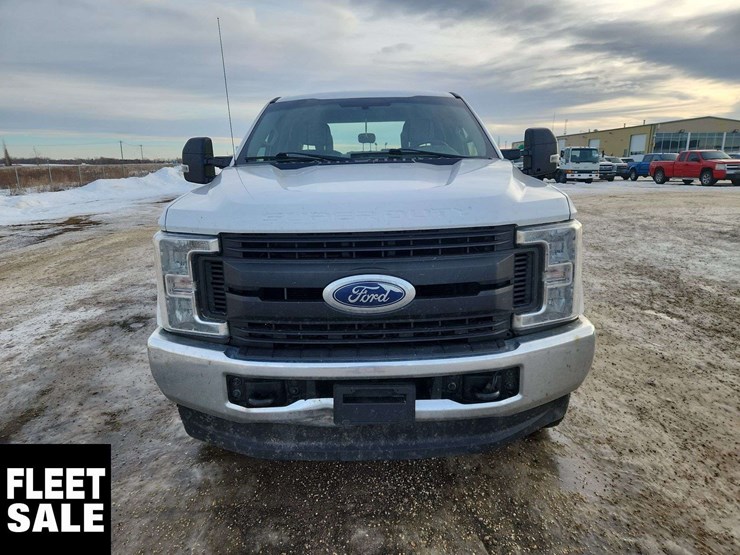 2019-ford-f350-image-9