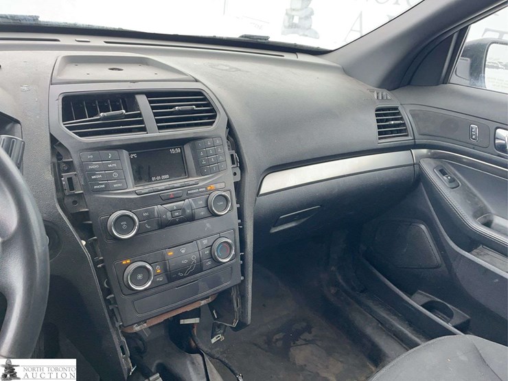 2019-ford-explorer-police-interceptor-image-19