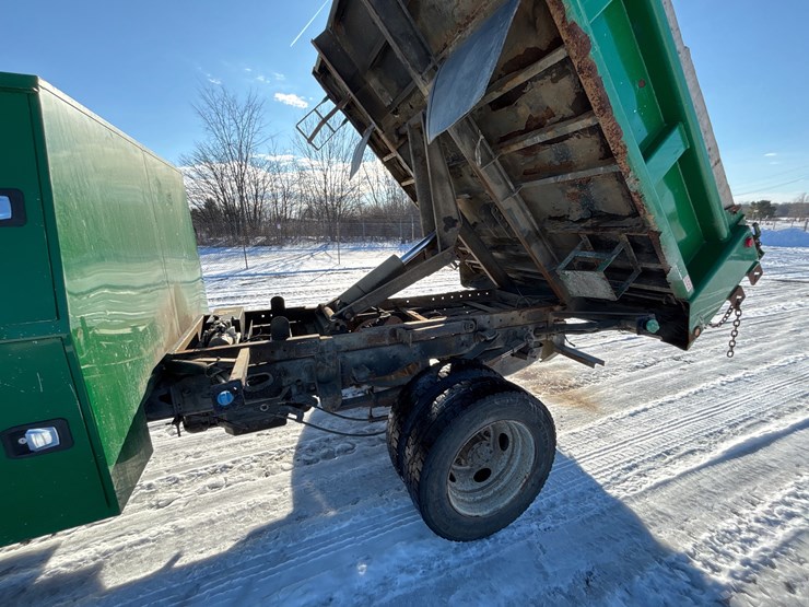 2017-ford-f550-image-14