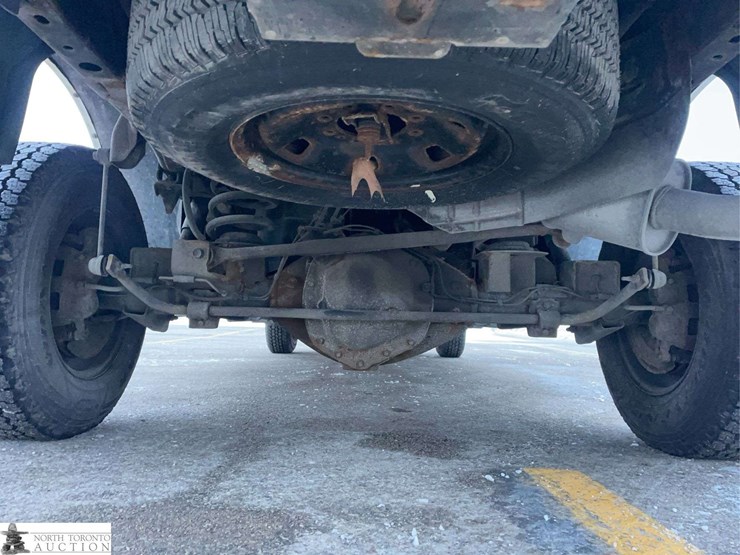 2015-dodge-2500-image-33