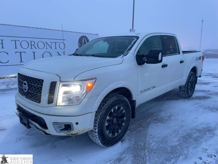 2018-nissan-titan-image-1