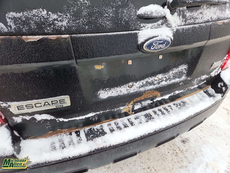 2012-ford-escape-xlt-image-38