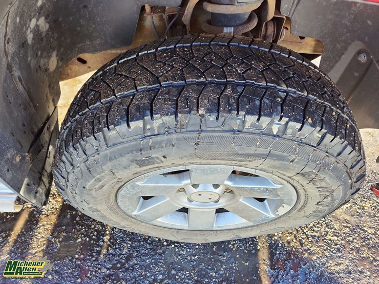 2009-chevrolet-silverado-1500-image-11