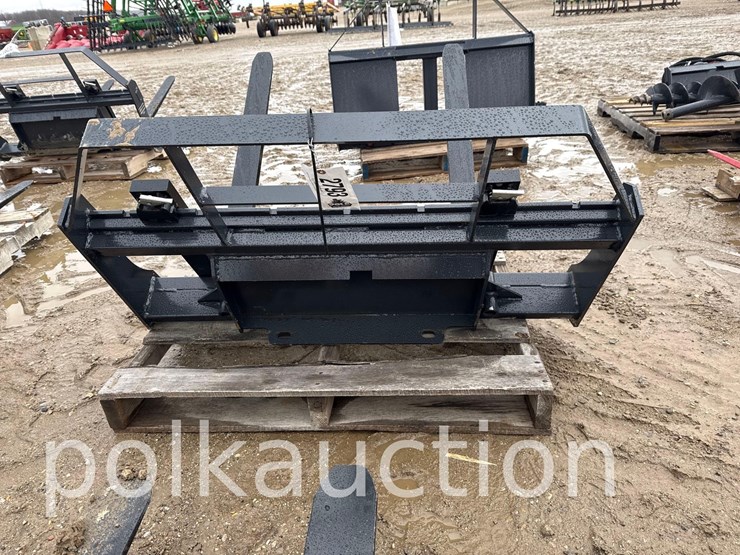 2793---mini-skid-steer-pallet-fork-frame-image-2