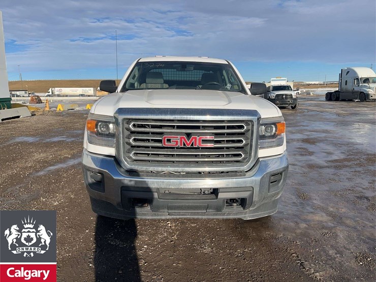 2015-gmc-sierra-2500hd-image-9